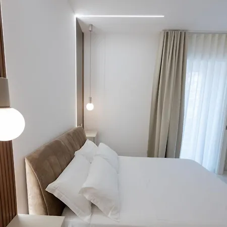 Casa de hóspedes Cda Guest Rooms-near Toledo & Historic Centre 4*